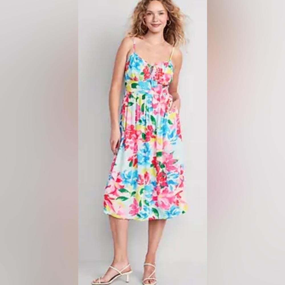 NWT Old Navy Fit & Flare Floral Smocked Midi Cami Dress Size M